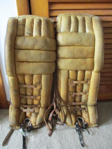 33" Vaughn Vintage Leather Hockey Goalie Leg Pads (Used)