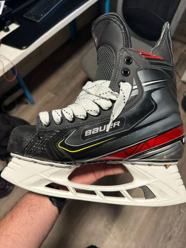 Benn 14 - 2025 Bauer Vapor 2X Pro Hockey Skates Regular Width Pro Stock 9 (Used)