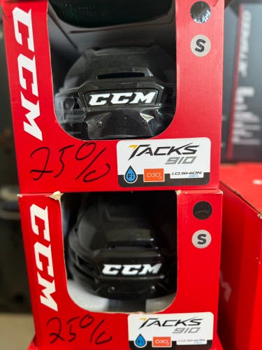 Small CCM Tacks 910 Helmet (New)