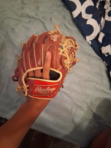 Rawlings RH Infield Sandolt Series Baseball Glove 11.75" (Used)
