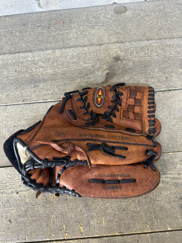 Easton NAT81 Softball Glove 13” Natural Series Brown Leather RHT