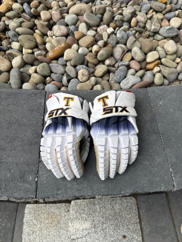 STX Rzr Lacrosse Gloves (Used)