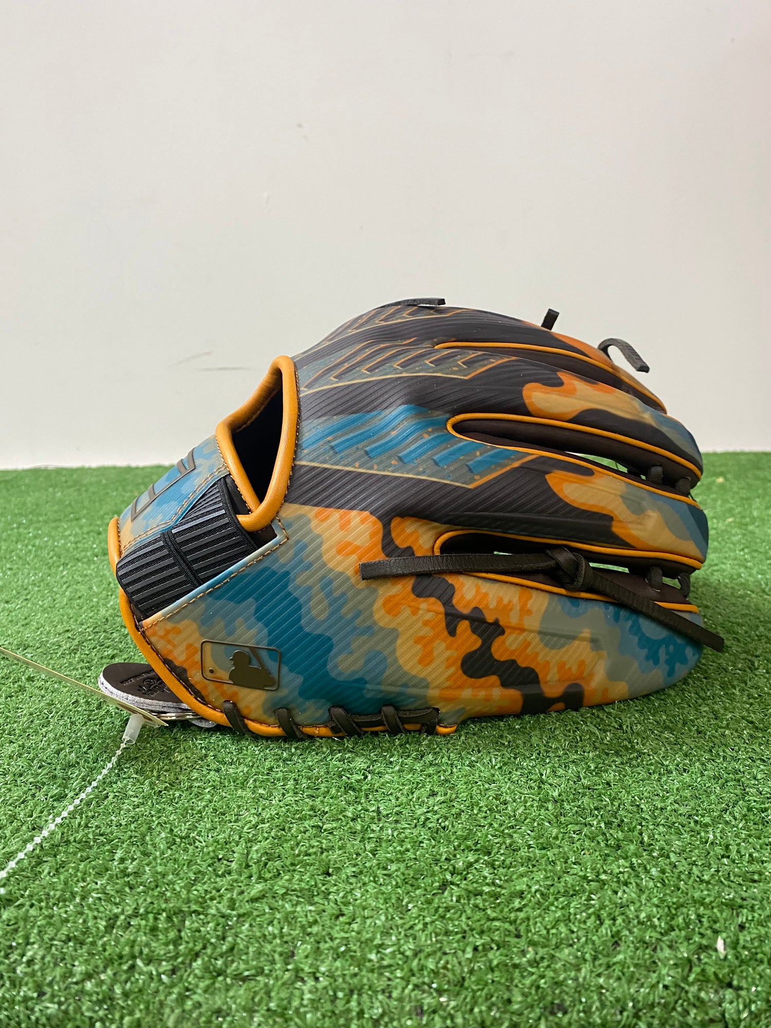 baseball100様　確認用 Elysian Pro Grade Kip Baseball glove | SidelineSwap | Buy and Sell