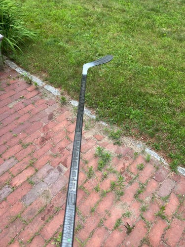 Junior CCM Ribcor Trigger 6 Pro Right Handed Hockey Stick P28 55 Flex (Used)