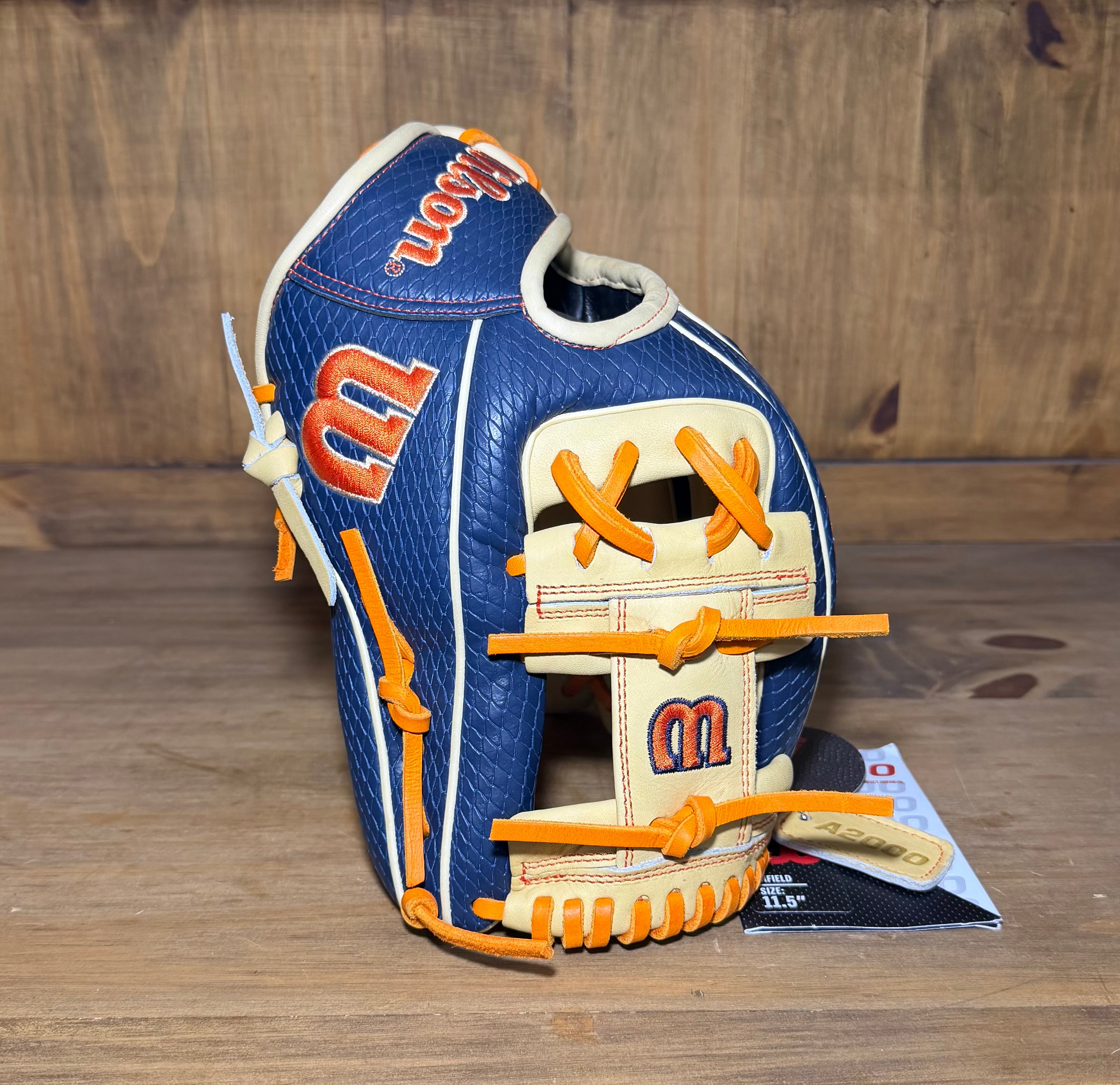 Wilson A2000 Ja27 Gm 11.5 Glove Jose Altuve Model | SidelineSwap