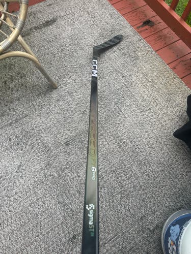 Senior CCM JetSpeed FT8 Pro Right Handed Hockey Stick P28+1/4 85 Flex (New)