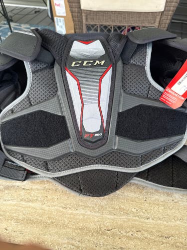 Large Senior CCM JetSpeed FT390 Shoulder Pads (New)