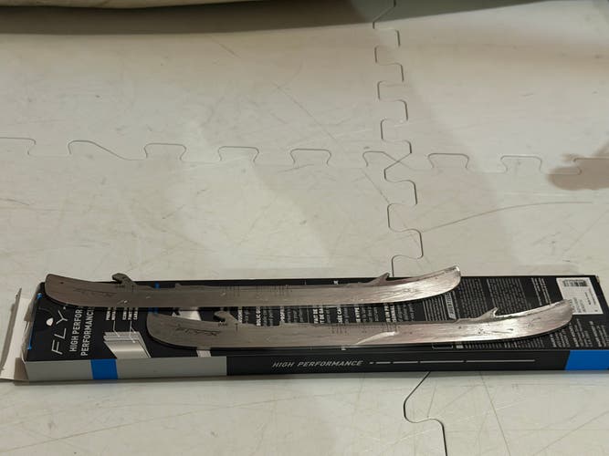 Bauer Fly-X 246 mm (Used)
