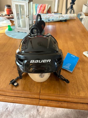 Medium Bauer Re-Akt 70 Helmet Pro Stock (New)
