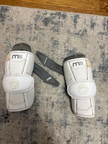 Medium/Large Adult Maverik M5 Arm Pads (Used)