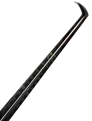 2 pack CCM Tacks XF Ghost RH 70 Flex P28