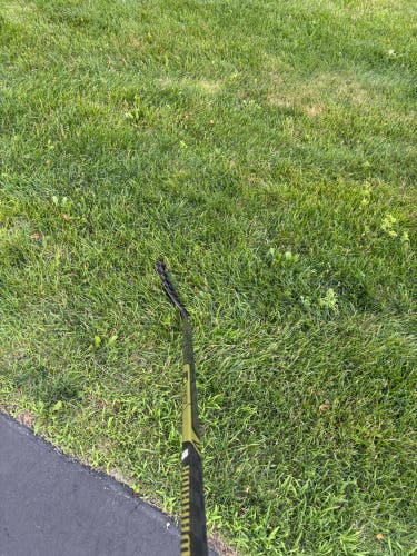 Junior Warrior Alpha LX3 Pro Left Hand Hockey Stick W28 50 Flex (Used)