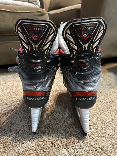 Bauer Vapor XLTX Pro+ Hockey Skates Regular Width 6 (Used)