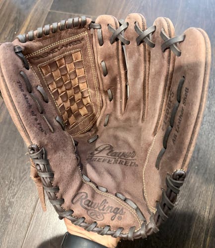 Used - Likely NEW - Rawlings Player Preferred P140BPS 14" Glove RHT Brown