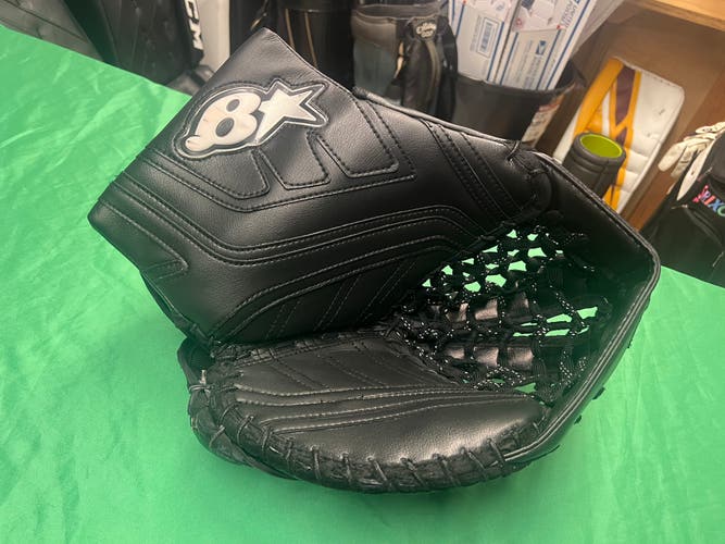 Brian’s Gnetik 4 IV glove excellent shape clean and sanitized