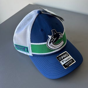 Vancouver Canucks Adult Unisex One Size Fits All Hat (New)