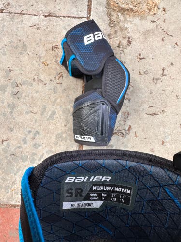 Senior Medium Bauer Bauer X Elbow Pads (Used)
