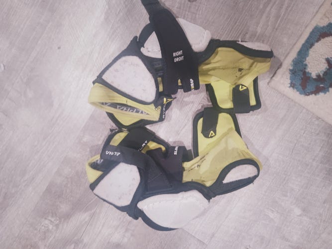 Junior Small Bauer Elbow Pads (Used)