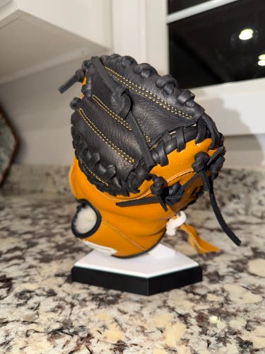 44 Pro RH Catcher's Mitt