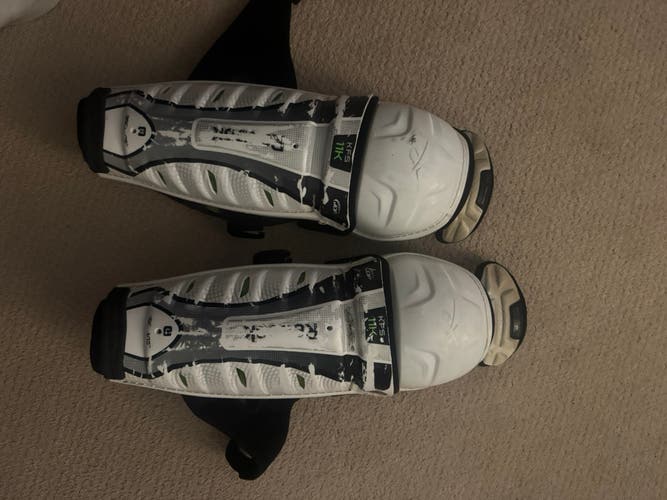 Senior Reebok 11K 15" Shin Pads (Used)