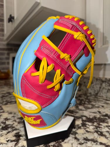 RH Infield Baseball Glove 11.5" (New)