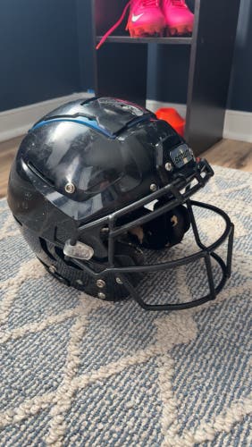 Black Adult Large Schutt F7 Helmet (Used)