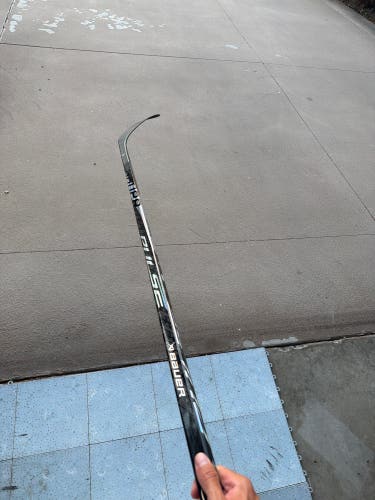 Senior Bauer Pulse Left Hand Hockey Stick Toe Pattern 77 Flex Pro Stock (New)