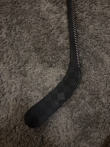 Junior Warrior Covert QR5 Pro Right Handed Hockey Stick P88 40 Flex (Used)