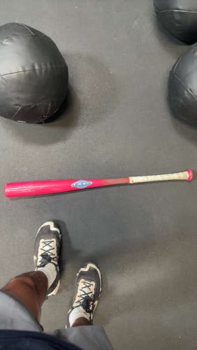 Old Hickory Bat (-3) 30 oz 33" (Used)