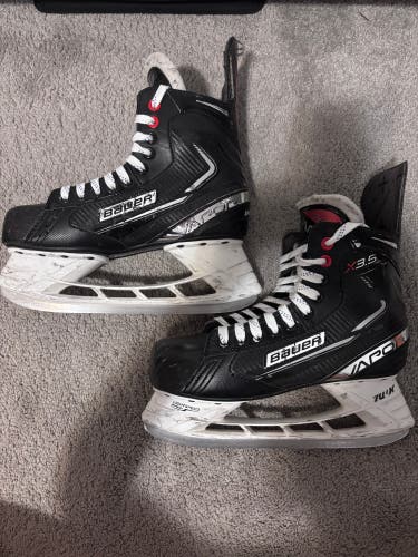 2021 Bauer Vapor X3.5 Hockey Skates Regular Width 7 (Used)
