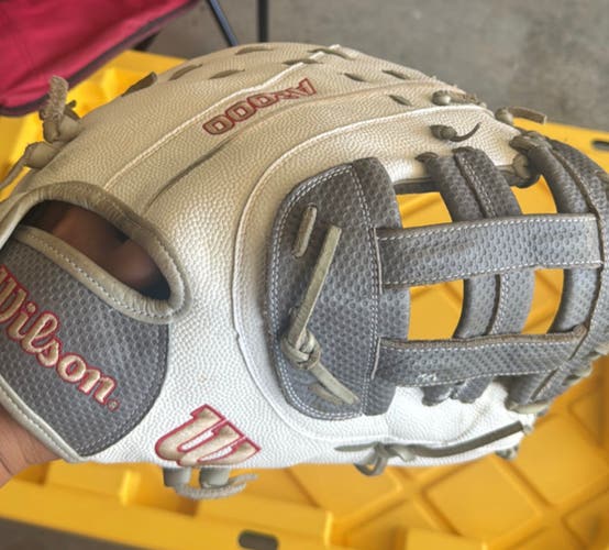 2024 Wilson FP1B A2000 First Base Softball Glove 12.5" (Used)
