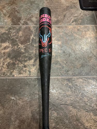 2026 Combat MFG Spec A1 Alloy BBCOR Certified Bat (-3) 29 oz 32" (Used)
