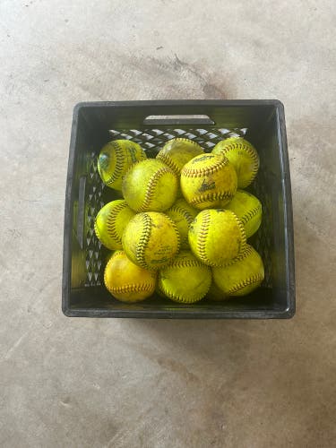 Fastpitch Softballs 12”