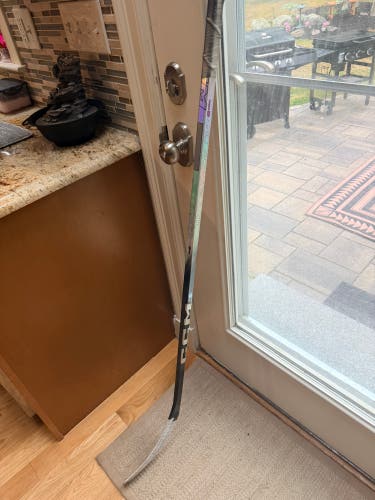 Junior CCM JetSpeed FT8 Pro Left Hand Hockey Stick P29+1/4 40 Flex (Used)