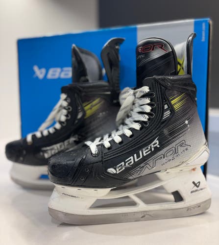Bauer Vapor Hyperlite 2 Hockey Skates - Senior 6 / Fit 1 (Excellent Condition)