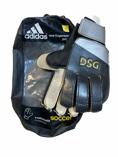 Used Dsg GOALIE GLOVES Soccer Goalie Gloves Black 7 11706-S000381595