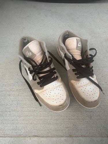 Men's Size M 9.0 (W 10.0) Jordan Low Top Molded Cleats (Used)