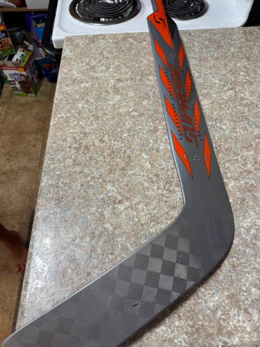 Int 23” Bauer Supreme M50 Pro Regular Goalie Stick goal (Used) intermediate goal orange
