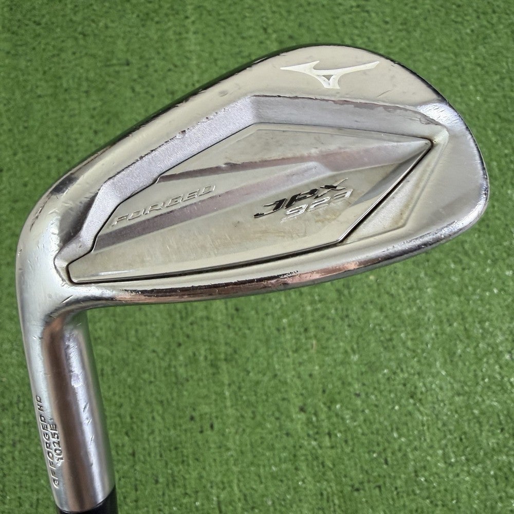 Mizuno JPX 923 Forged Gap Wedge GW S300 Stiff Left Handed +1/2