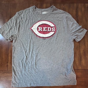 Cincinnati Reds Fanatics Gray Tee Shirt Weathered Look Large New Without Tags