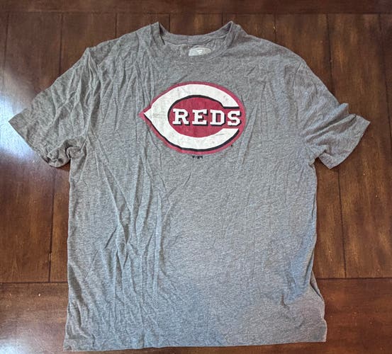 Cincinnati Reds Fanatics Gray Tee Shirt Weathered Look Large New Without Tags