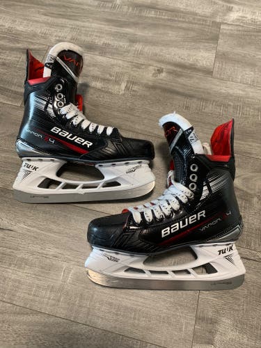 Bauer Vapor X4 Hockey Skates Regular Width 7.5 (Used) …….,,,,,,