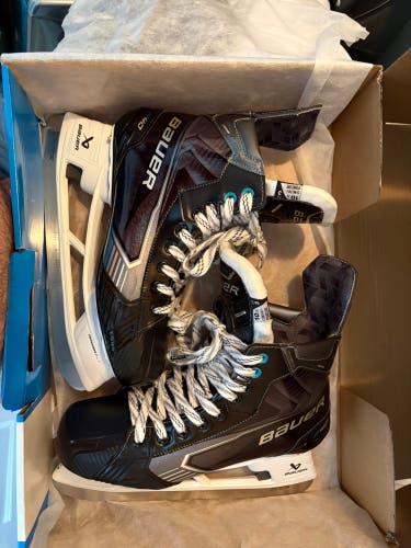 Black/Gray 2026 Bauer Hockey Skates Wide Width 10.5 FIT 3 (Used) LIKE NEW!