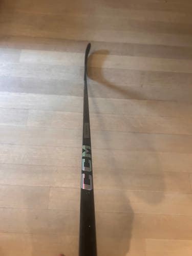Senior CCM JetSpeed FT7 Pro Left Hand Hockey Stick P28 80 Flex (New)