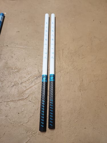 Lot of 2 Used Adult Maverik Hyperlite lacrosse Shafts