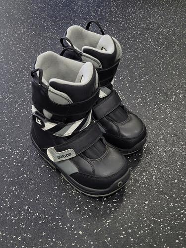 Used Burton GROM Boys Snowboard Boots Black Junior 03 11849-S000041742