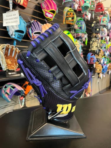 NEW-DISPLAY | Wilson Summer 2025 A2K Brenton Doyle Game Model 12.75" Oufield Gove | Left Hand Throw