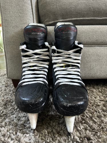 Bauer Vapor Hyperlite 2 Hockey Skates 8.5 (Used)