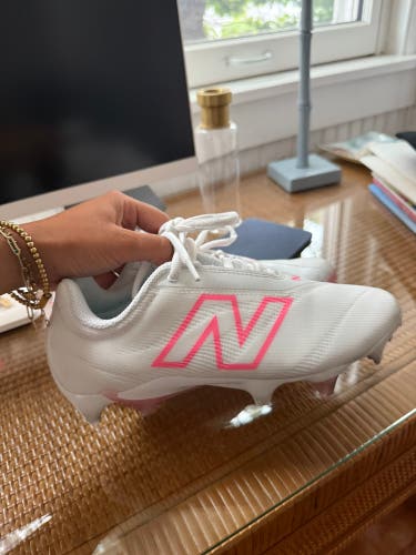 New balance W5.5 lacrosse pink cleats
