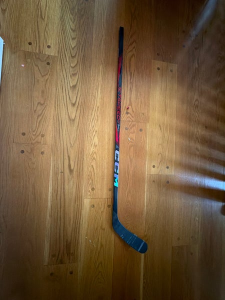 Junior CCM JetSpeed FT7 Pro Left Hand Hockey Stick P29 40 Flex (Used)